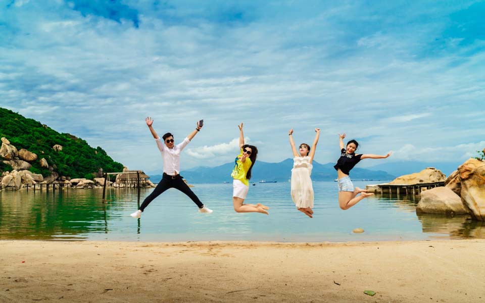 Tết âm lịch 2019 nên đi du lịch ở đâu miền Trung? - Vietmountain Travel 2