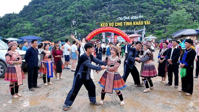 cho-tinh-khâu-vai