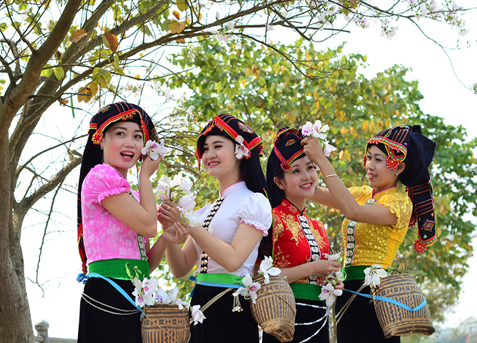 Tour Hà Nội - Sơn La - Điện Biên - Sapa mùa hoa