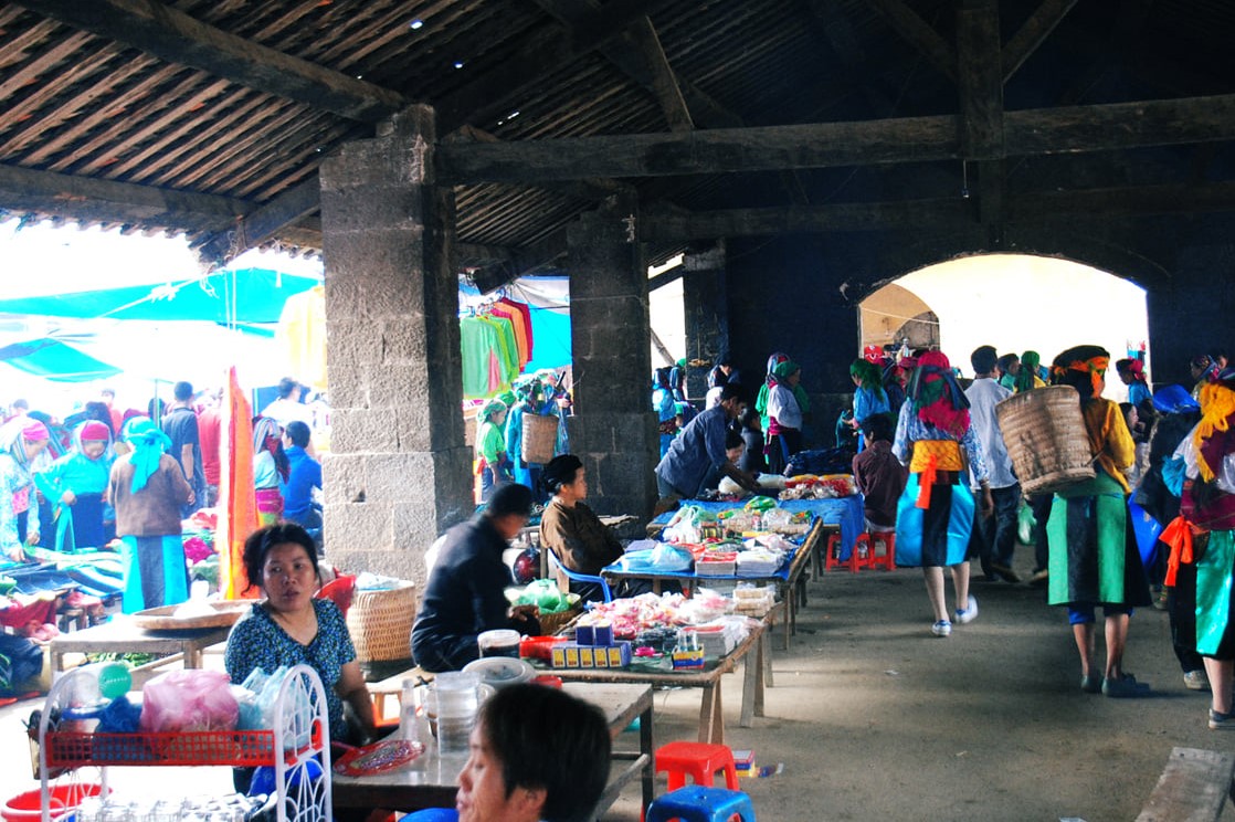 cho-phien-dong-van-vietmountain14