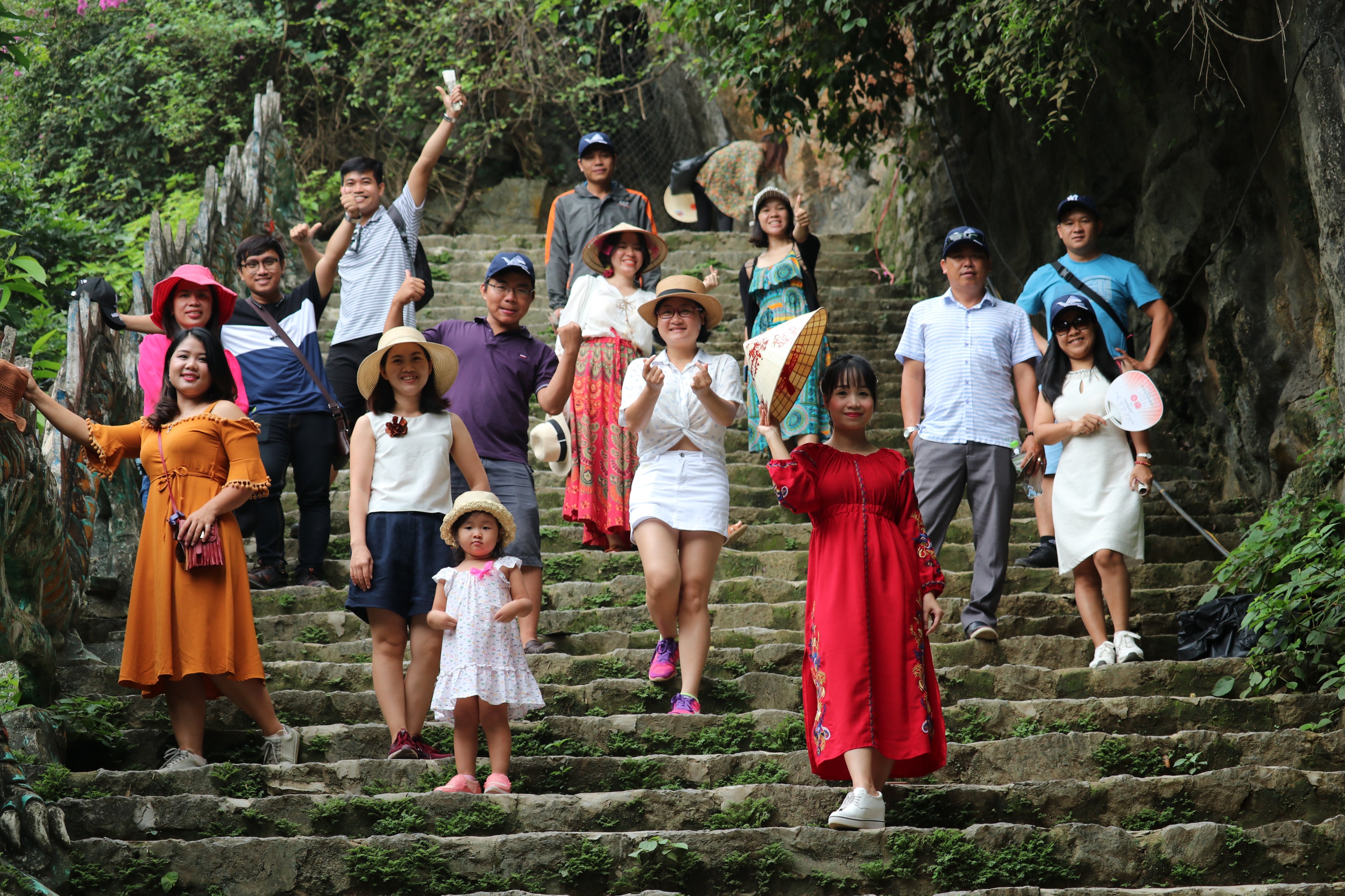 ninh-binh-vietmountain-travel