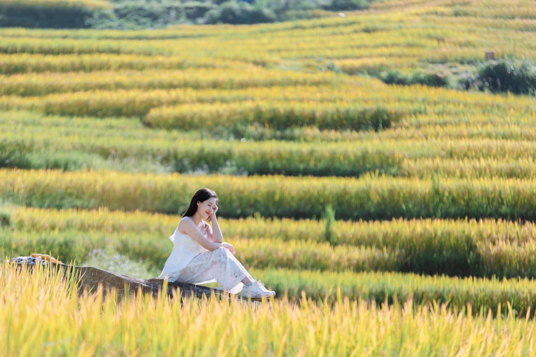 Y-Ty-Lao-Cai-manh-─Сat- moc-mac-va-binh-yen-Vietmountain25